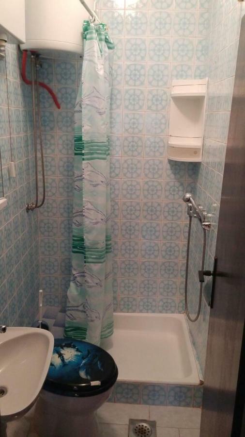 Apartments Viktorija Starigrad Paklenica Eksteriør billede